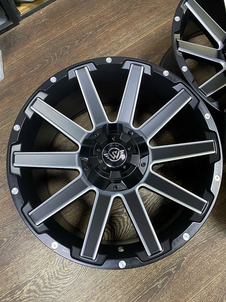 картинка Новые диски Fuel D615 R18 J9 ET0 6X139,7 ЦО 106.1 от магазина  StreetTuning