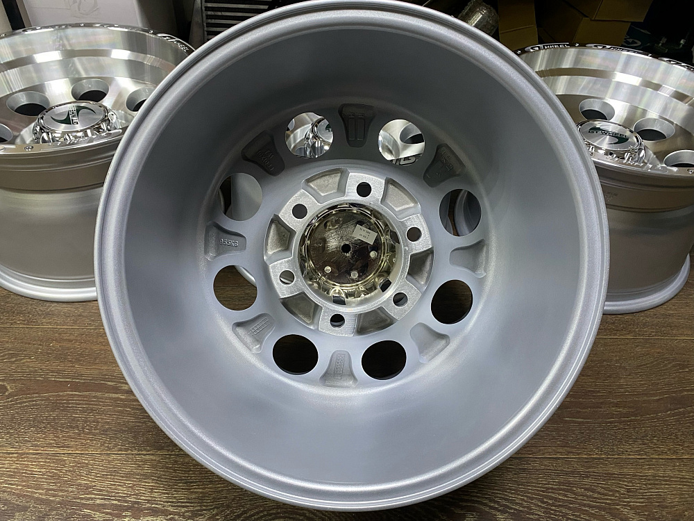 картинка Новые диски GT WHEEL R16 J10 et -44 6x139,7, серебро от магазина  StreetTuning