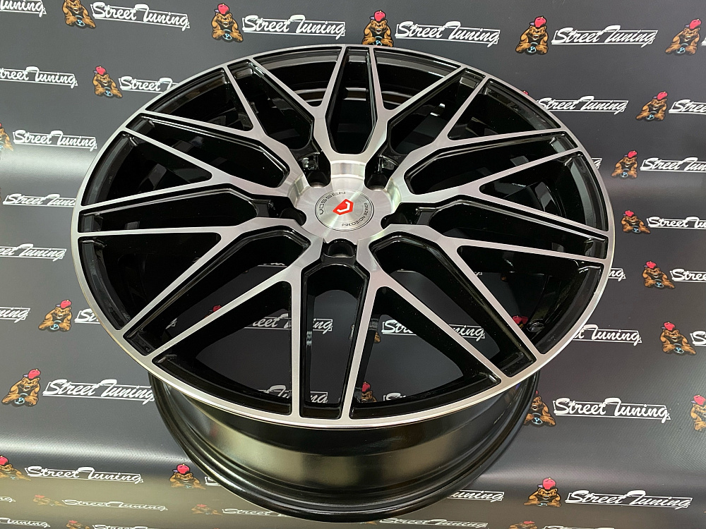 картинка Новые диски Vossen HF-2 R18 J8.5 ET35 5x114.3 Black+Silver от магазина  StreetTuning