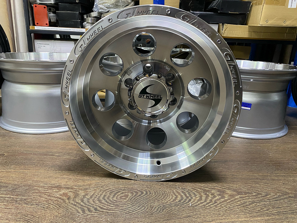 картинка Новые диски GT WHEEL R16 J10 et -44 6x139,7, серебро от магазина  StreetTuning