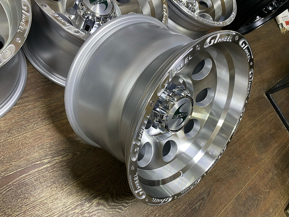 картинка Новые диски GT WHEEL R16 J10 et -44 6x139,7, серебро от магазина  StreetTuning