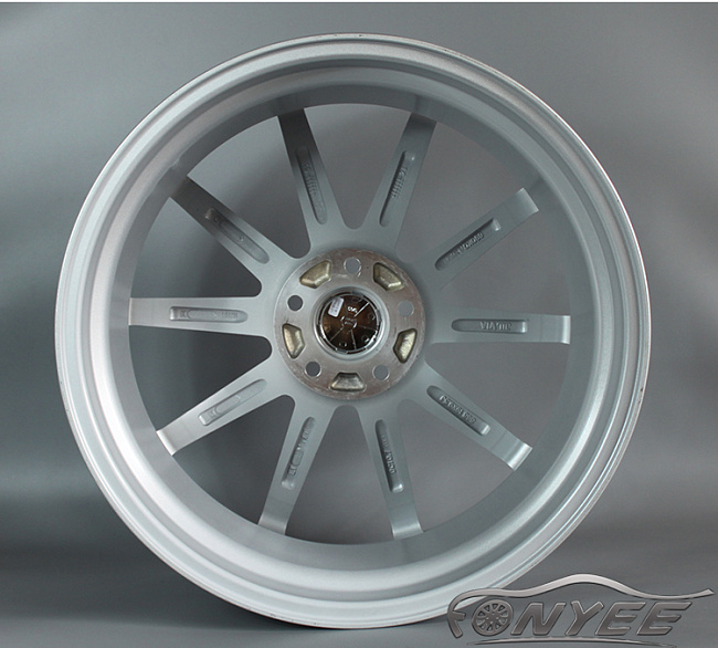 картинка Новые диски Vossen VFS1 Replica R18 5X105 ET35 J8 серебро магазин  StreetTuning 