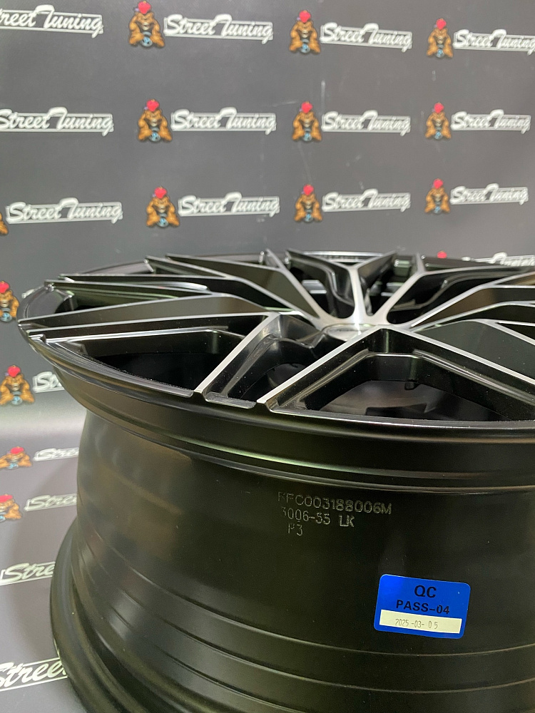 картинка Новые диски Vossen Flow Forming R18 J8 ET35 5X108 Black от магазина  StreetTuning