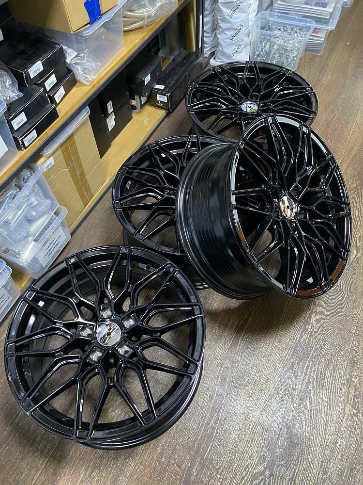 картинка Новые диски Wheelegend VLF R17 J7.5 ET35 5x112 Black от магазина  StreetTuning