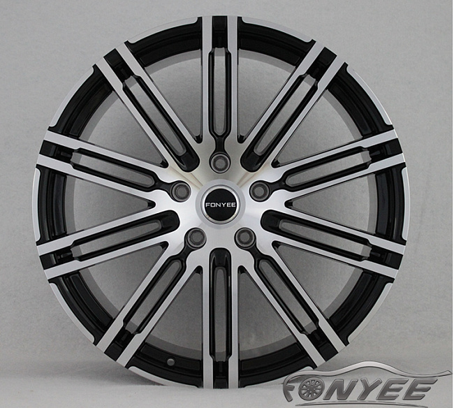 картинка Новые диски Porsche Macan wheels R20 5x130 ET45 J9,5 черный глянец + серебро магазин  StreetTuning 
