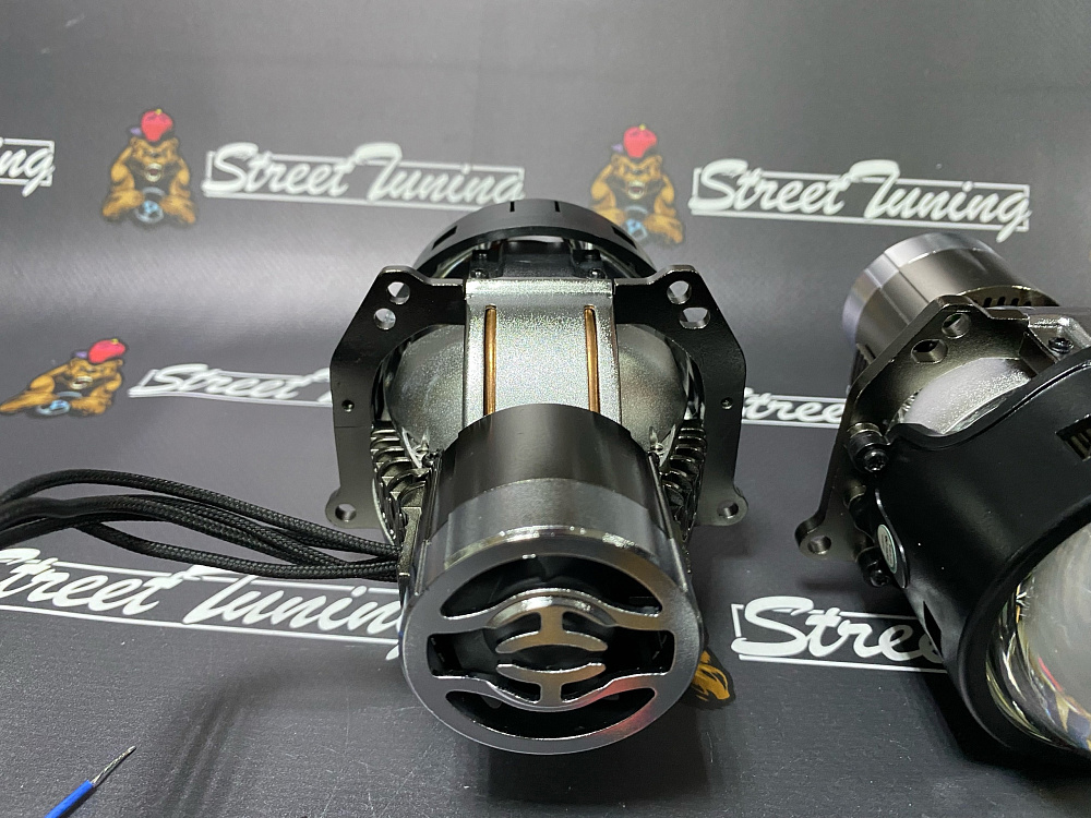 картинка Светодиодные линзы Sanvi L70 Laser, 3 дюйма 5500k от магазина  StreetTuning