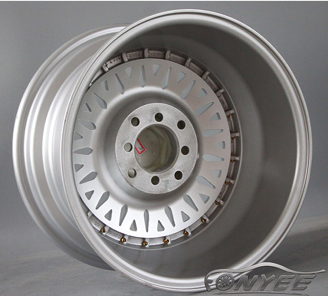 картинка Новые диски BBS RS R16 4X100/4X108 ET20 J8 серебро + золотистые болтики магазин  StreetTuning 