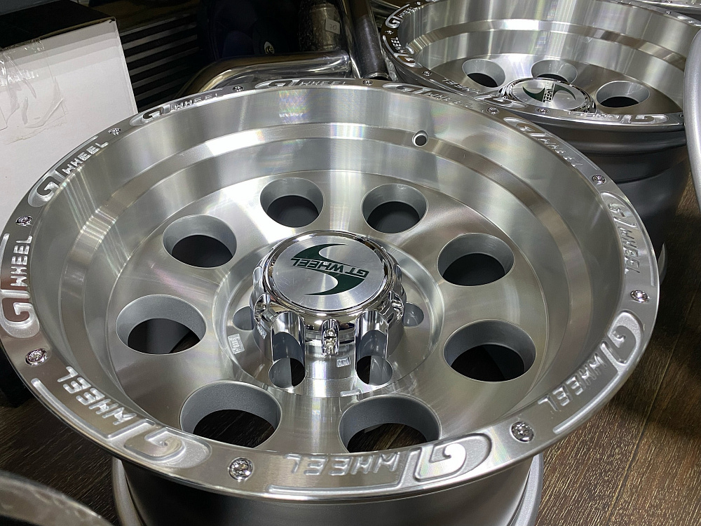 картинка Новые диски GT WHEEL R16 J10 et -44 6x139,7, серебро от магазина  StreetTuning