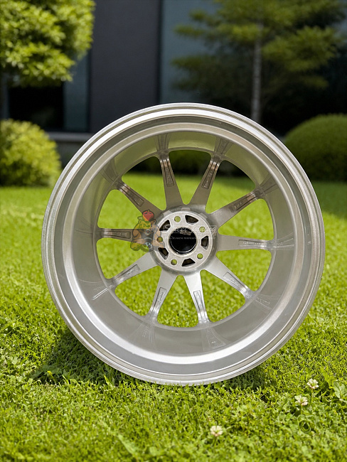картинка Новые диски Aversus R20 J9 ET30 5X112 серебро магазин  StreetTuning 