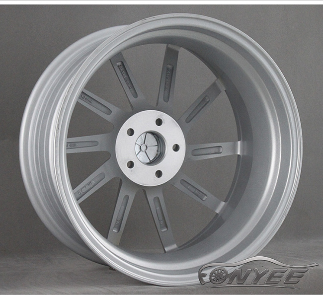 картинка Новые диски Vossen CVT-R Replica R18 5X108 ET45 J8 серебро магазин  StreetTuning 