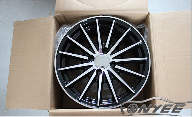 картинка Новые диски Vossen VFS2 Replica R16 4X100 ET35 J7 черный глянец + серебро магазин  StreetTuning 