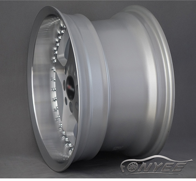 картинка Новые диски Proracing R15 4х114,3-4х100 J7 ET35 серебро магазин  StreetTuning 