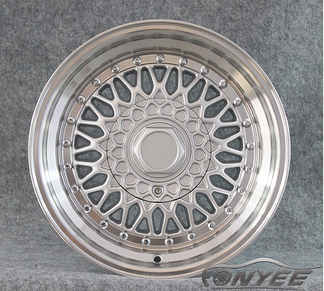 картинка Новые диски BBS RS R18 5X100/5X114,3 ET20 J9,5 серебро + полированная полка магазин  StreetTuning 