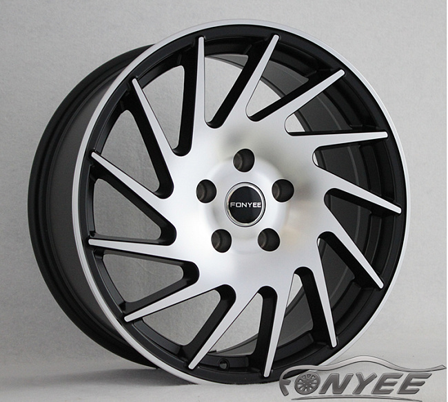 картинка Новые диски Vossen VLE1-L Replica R18 5X120 ET33 J8 черный + серебро магазин  StreetTuning 