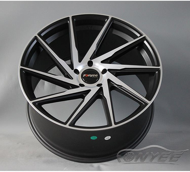 картинка Новые диски F1R F29 R20 5х120 ET35 J8,5 черный + серебро магазин  StreetTuning 