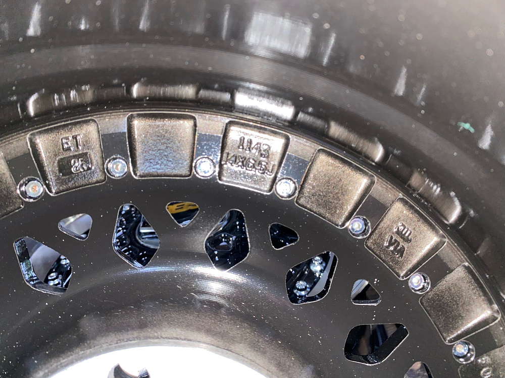 картинка Новые диски BBS RS R14 J6,5 ET25 4x100/4x114.3 черные с серебром от магазина  StreetTuning
