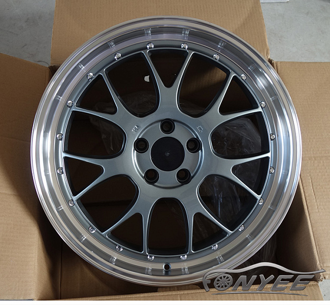 картинка Новые диски BBS LM-R R20 5X114,3 ET43 J8,5 серый глянец + полированная полка магазин  StreetTuning 