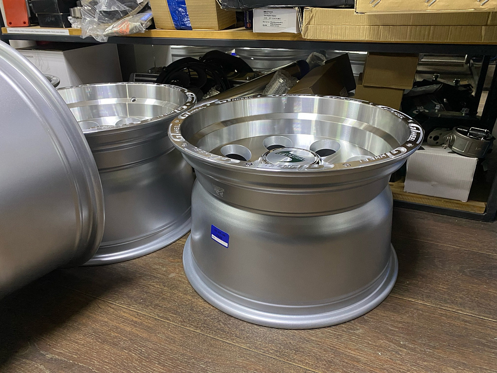 картинка Новые диски GT WHEEL R16 J10 et -44 6x139,7, серебро от магазина  StreetTuning