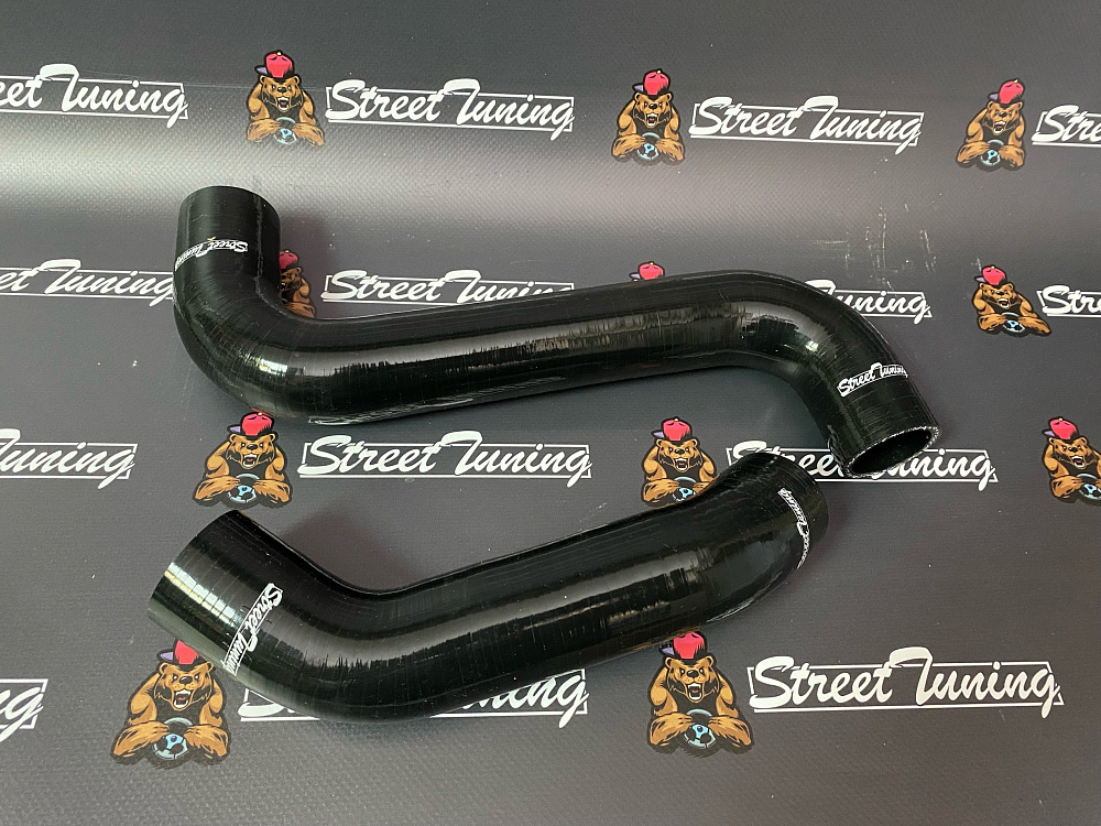 картинка Патрубки радиатора StreetTuning для Subaru Impreza GD/GB/GC турбо, 2шт от магазина  StreetTuning