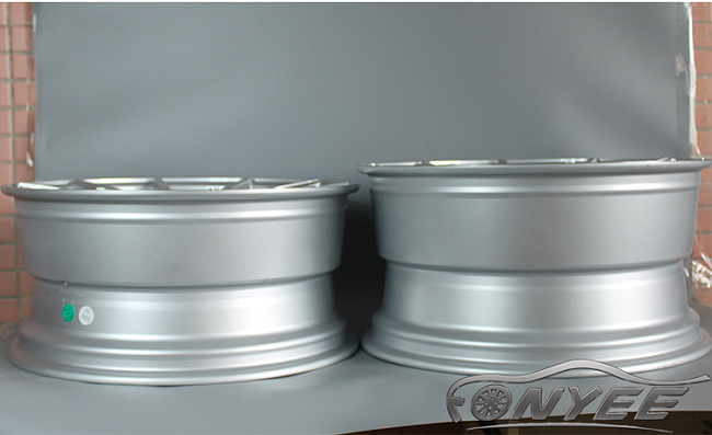 картинка Новые диски Vossen VFS1 Replica R18 5X105 ET35 J8 серебро магазин  StreetTuning 