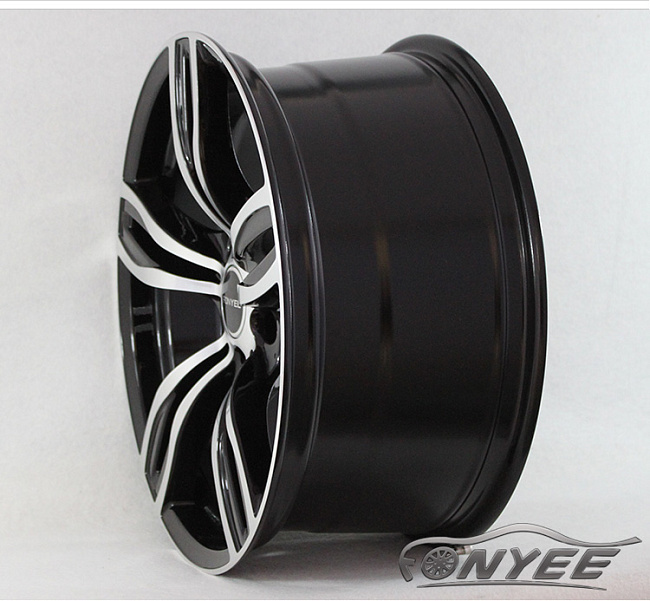 картинка Новые диски BMW F10 style R18 5x120 ET20 J9,5 черный глянец + серебро магазин  StreetTuning 