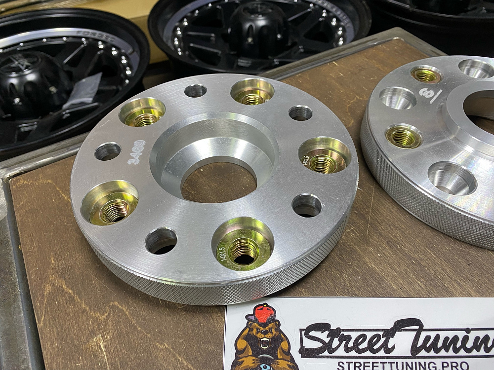 картинка Проставка Starleks 25 мм 5x130 14x1.5 цо 71,6 - РФ от магазина  StreetTuning