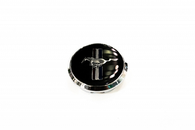 картинка Колпачок на литье Mustang (внешний 67mm , внутренний 56mm) магазин  StreetTuning 