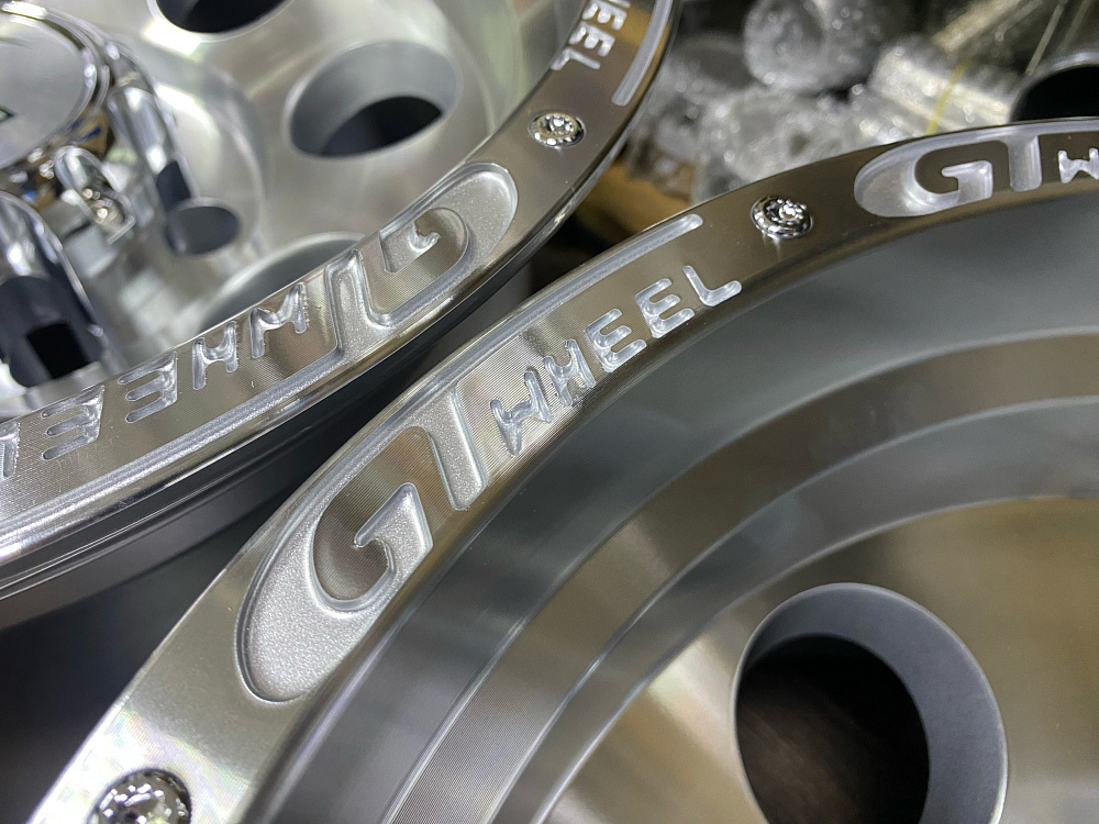 картинка Новые диски GT WHEEL R16 J10 et -44 6x139,7, серебро от магазина  StreetTuning